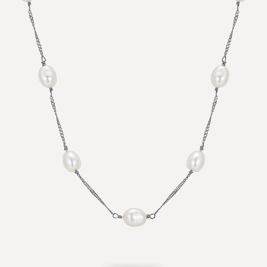 newfemininity Necklace