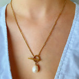 Lustrous Pearls Necklace