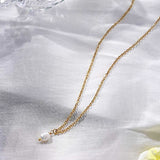 Simple Pearl Pendant Necklace
